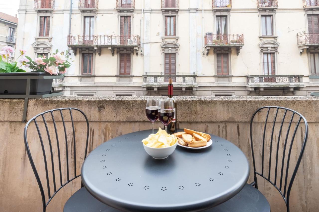Sweett - San Gottardo Apartment Milan Bagian luar foto