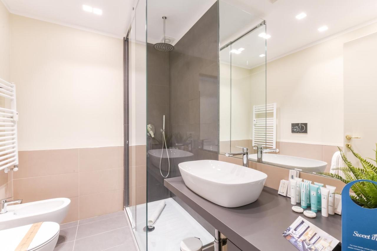 Sweett - San Gottardo Apartment Milan Bagian luar foto
